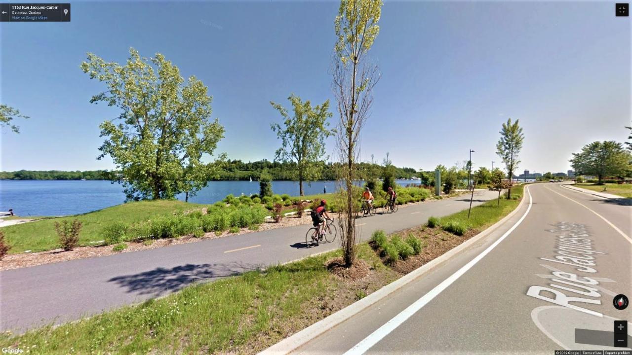 Kokomo Inn Bed And Breakfast Ottawa-Gatineau'S Only Tropical Riverfront B&B On The National Capital Cycling Pathway Route Verte #1 - For Adults Only - Chambre D'Hotes Tropical Aux Berges Des Outaouais Bnb #17542O Exterior photo